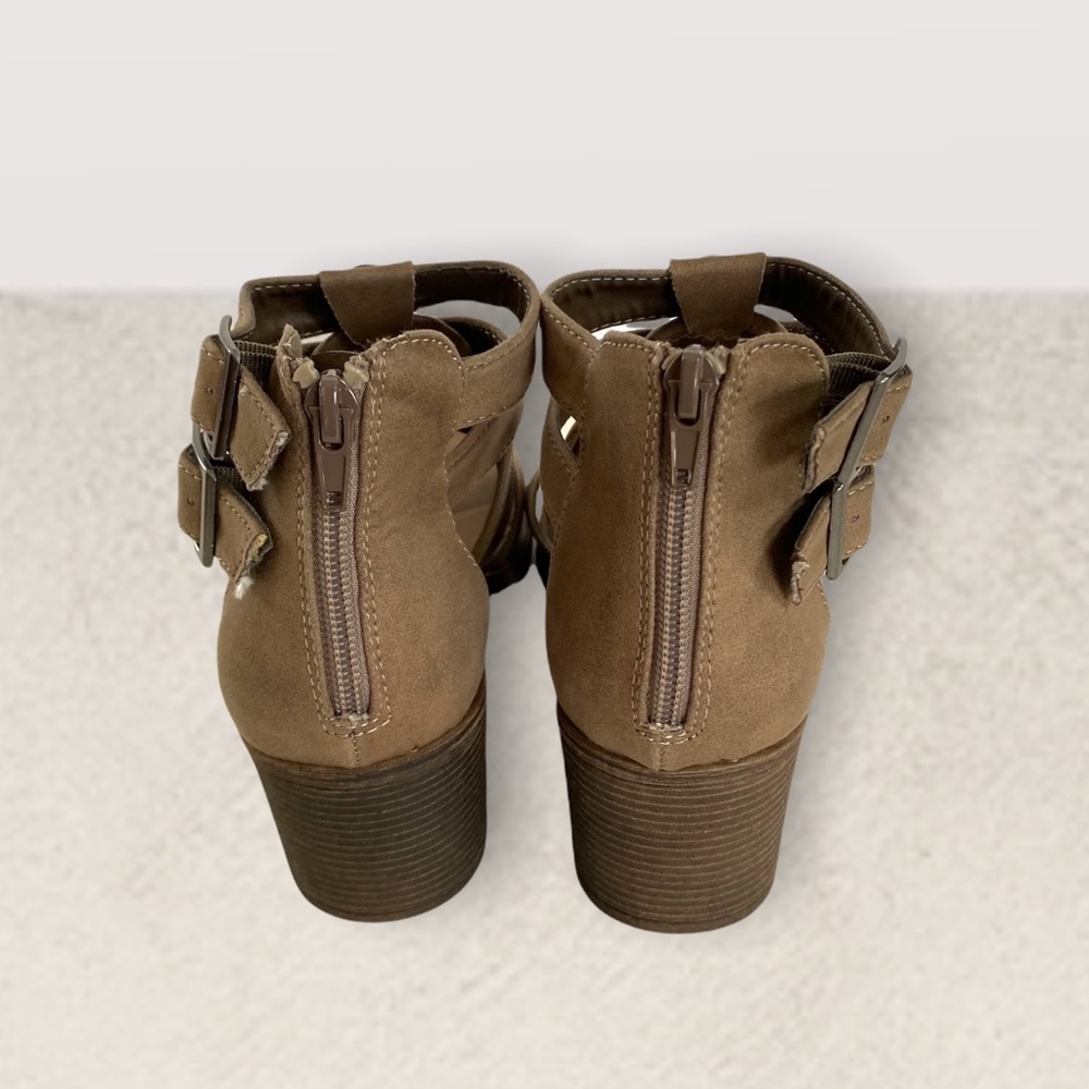 Rampage Block Heel Shoes - Picture 6 of 13